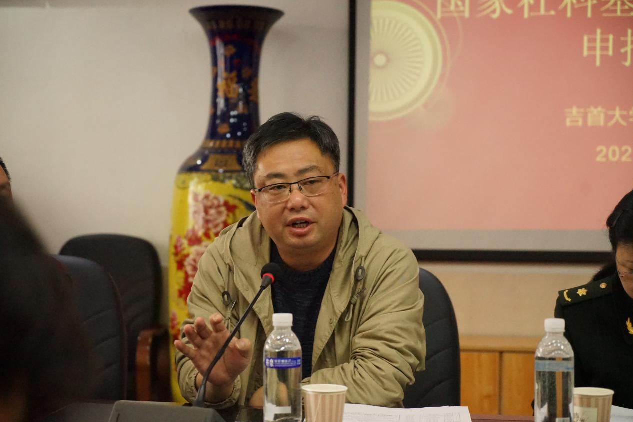 e745276061af7b5aa6d7bda9d0efb13